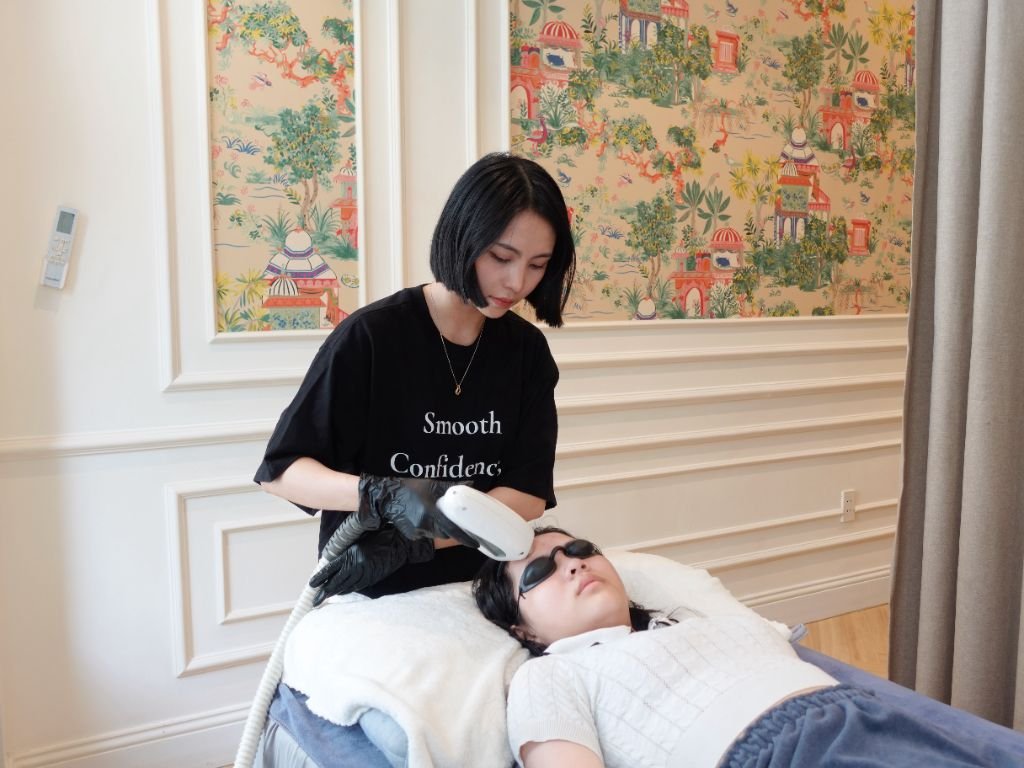 Diode laser hair removal at Linh Lan Waxing